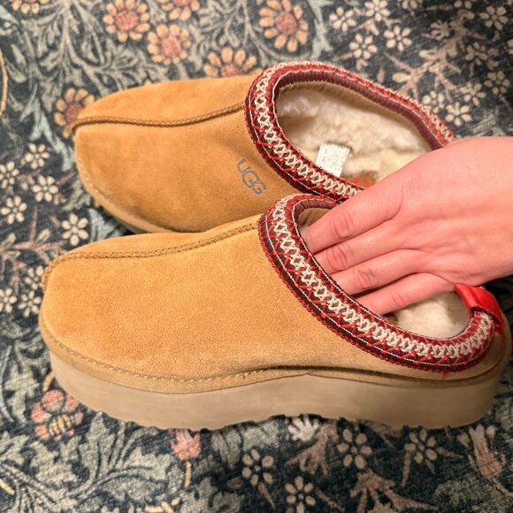 Chestnut UGG Tazz II Slippers - Picture 9 of 10